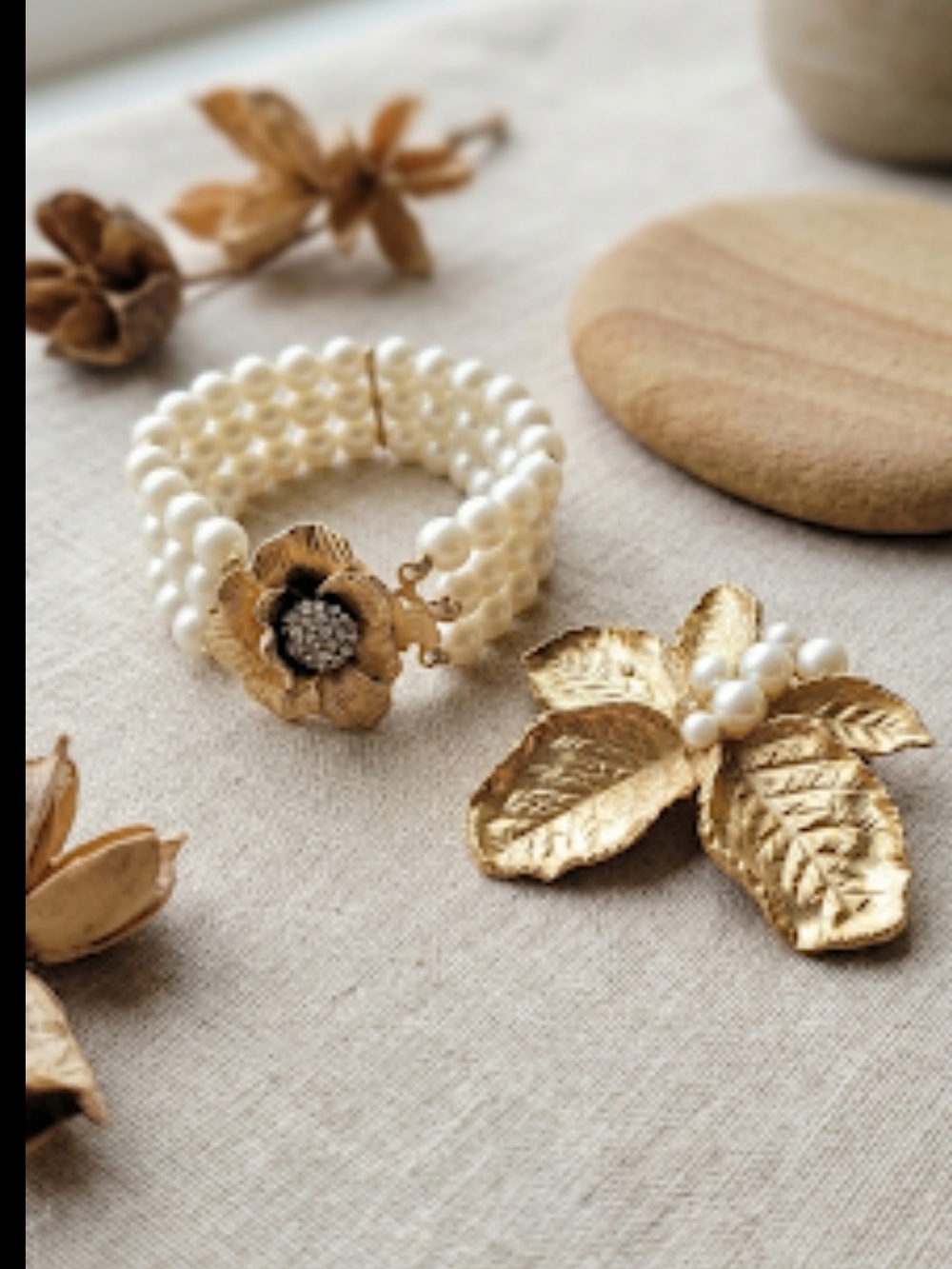 Pearl & Gold Floral Bracelet Set